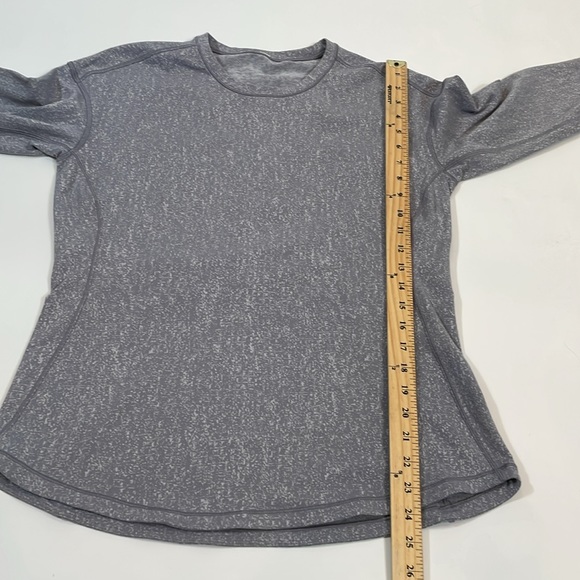 Lululemon Long Sleeve Shirt Top 10 Gray Winter Weight Warmth EUC - Picture 5 of 9